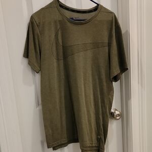 Nike Men's Olive Green T-Shirt